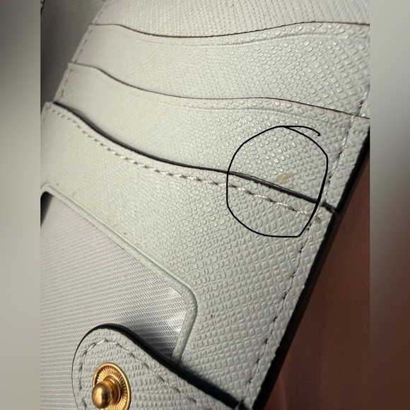 Kate Spade Morgan Matchbox Embossed Small Slim Bifold Wallet - Picture 14 of 15